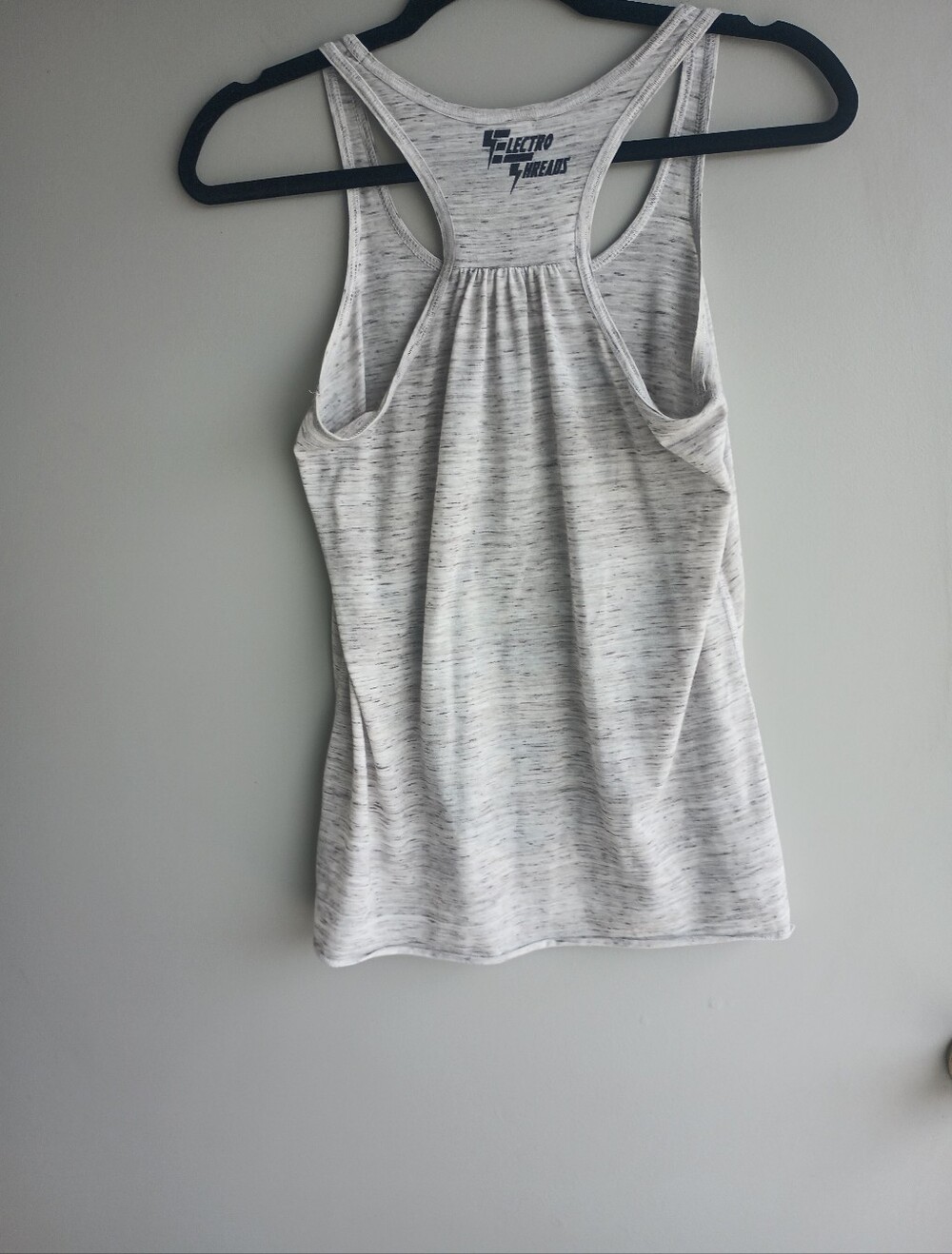 Electro Threads - Picture 2 of 5